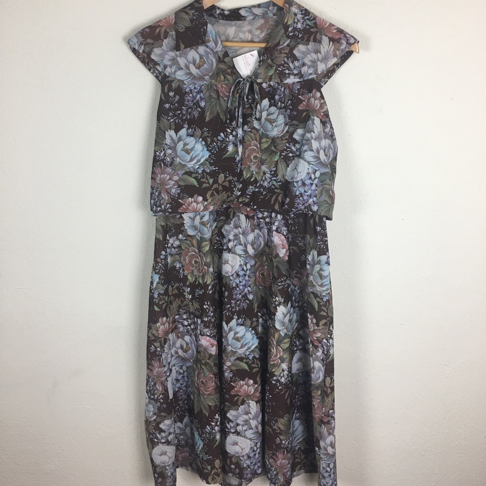 Vintage 1970s Floral Dress